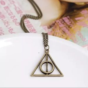 🎉 New Harry Potter Deathly Hallows Necklace